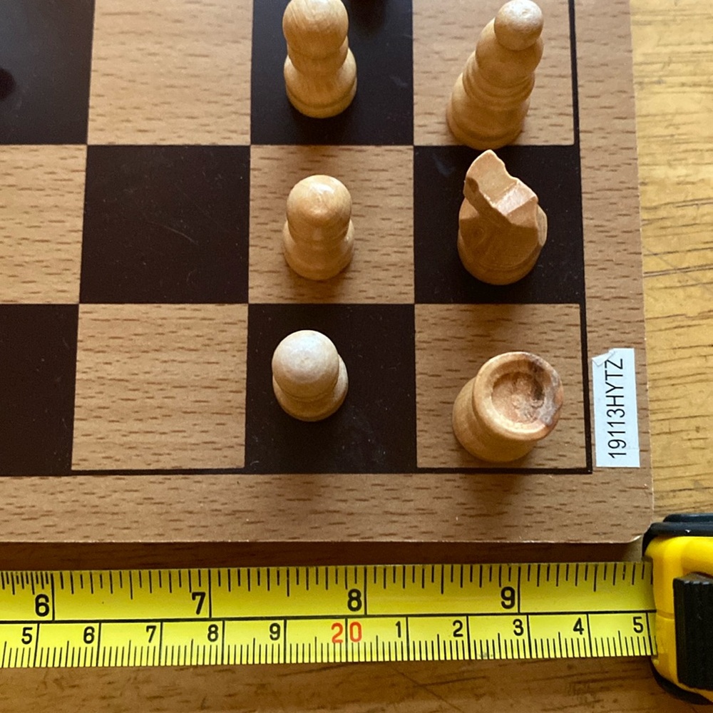 Chess set in pre-owned good condition - Picture 4 of 8